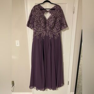 Elegant Purple Lace Mother of the Bride/Groom or Evening Dress